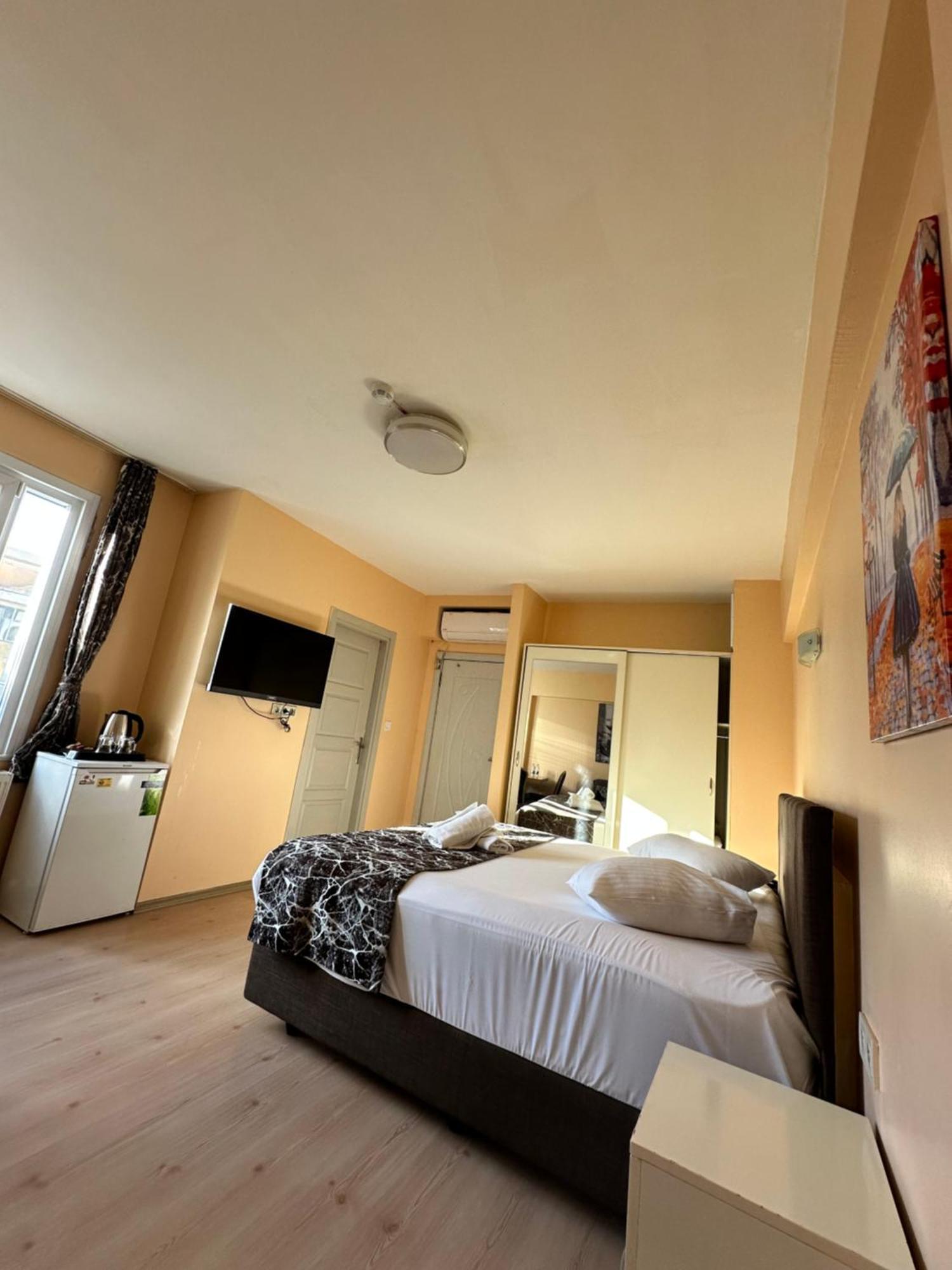 Beyaz Koesk Hotel Istanbul Exterior photo